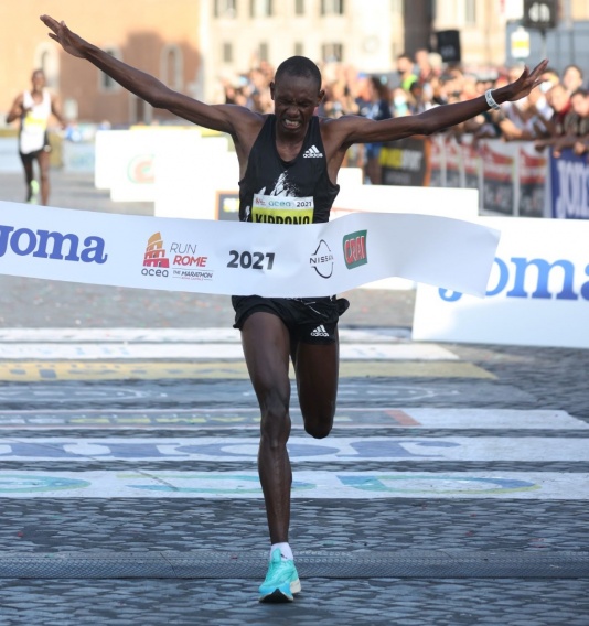 Acea Run Rome The Marathon il trionfo del debuttante keniano Kiprono