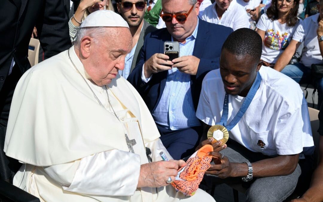 TEBOGO ACCOLTO DA PAPA FRANCESCO