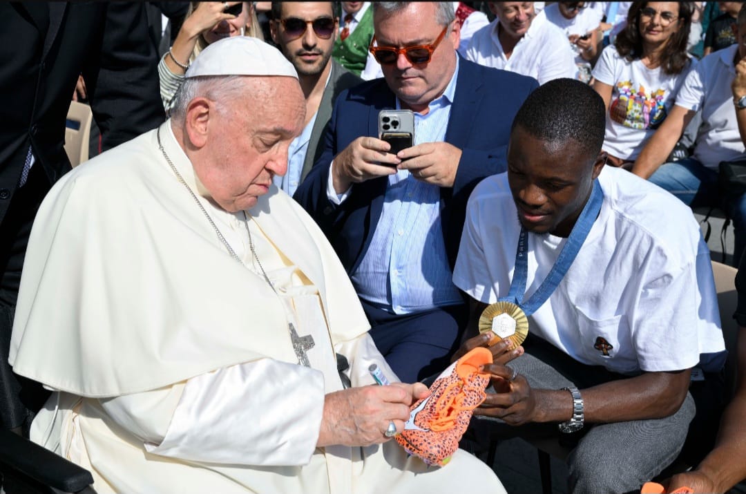 TEBOGO ACCOLTO DA PAPA FRANCESCO