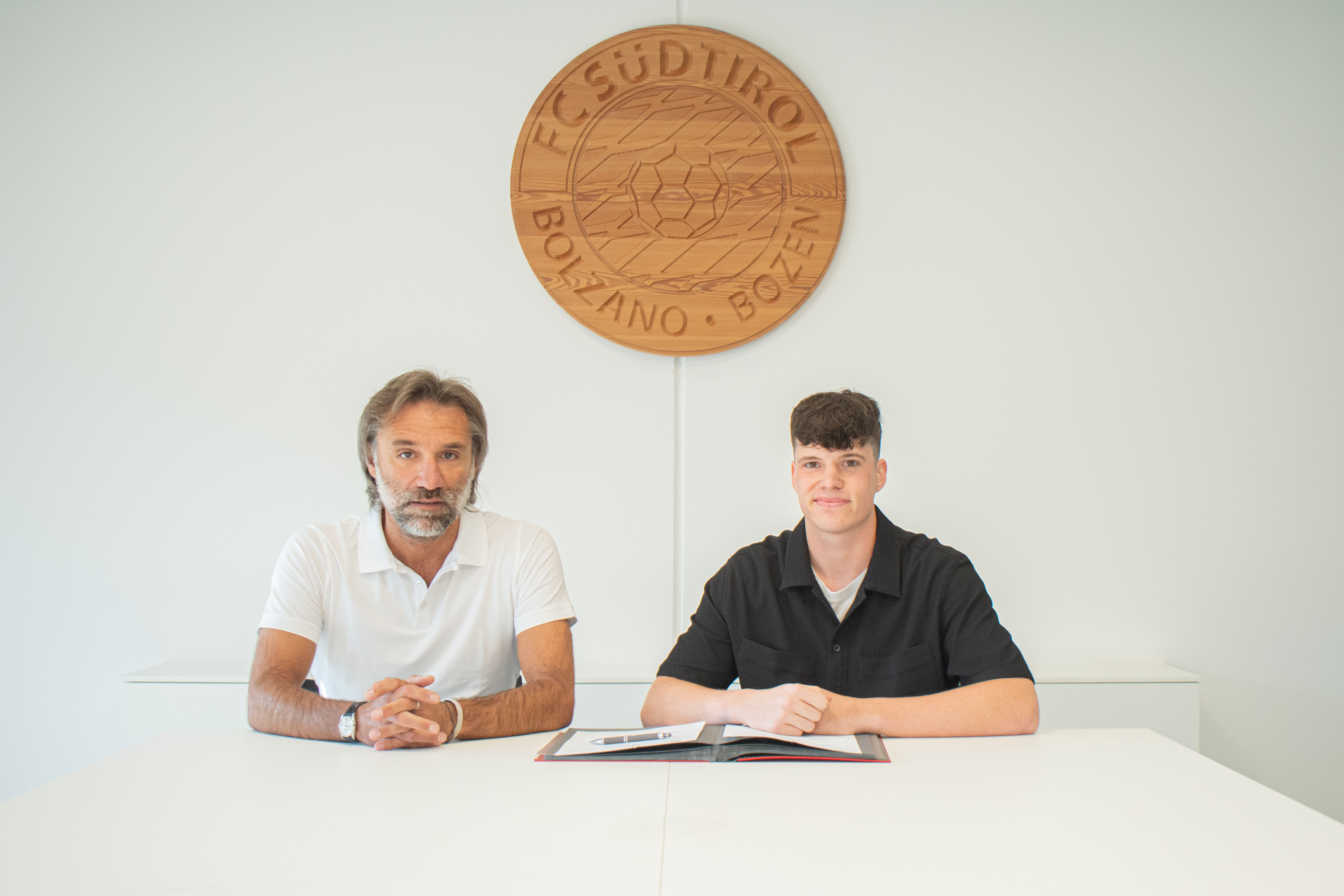 Daniel Theiner firma il primo contratto da professionista