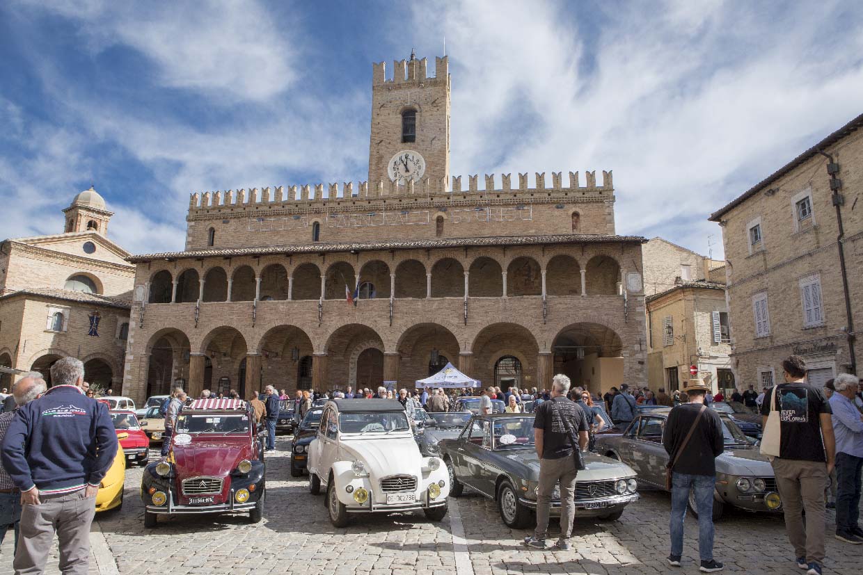 GRANDE SUCCESSO DI RUOTE NELLA STORIA