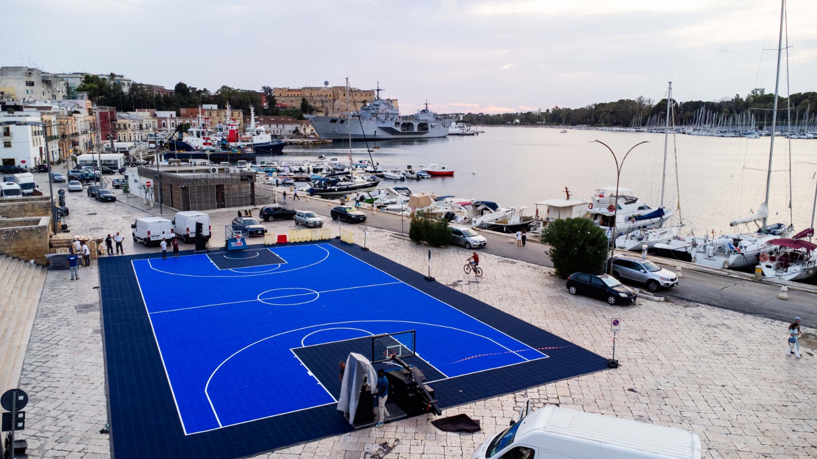 OGGI LA PRESENTAZIONE SUL CAMPO ALLESTITO A DUE PASSI DAL MARE