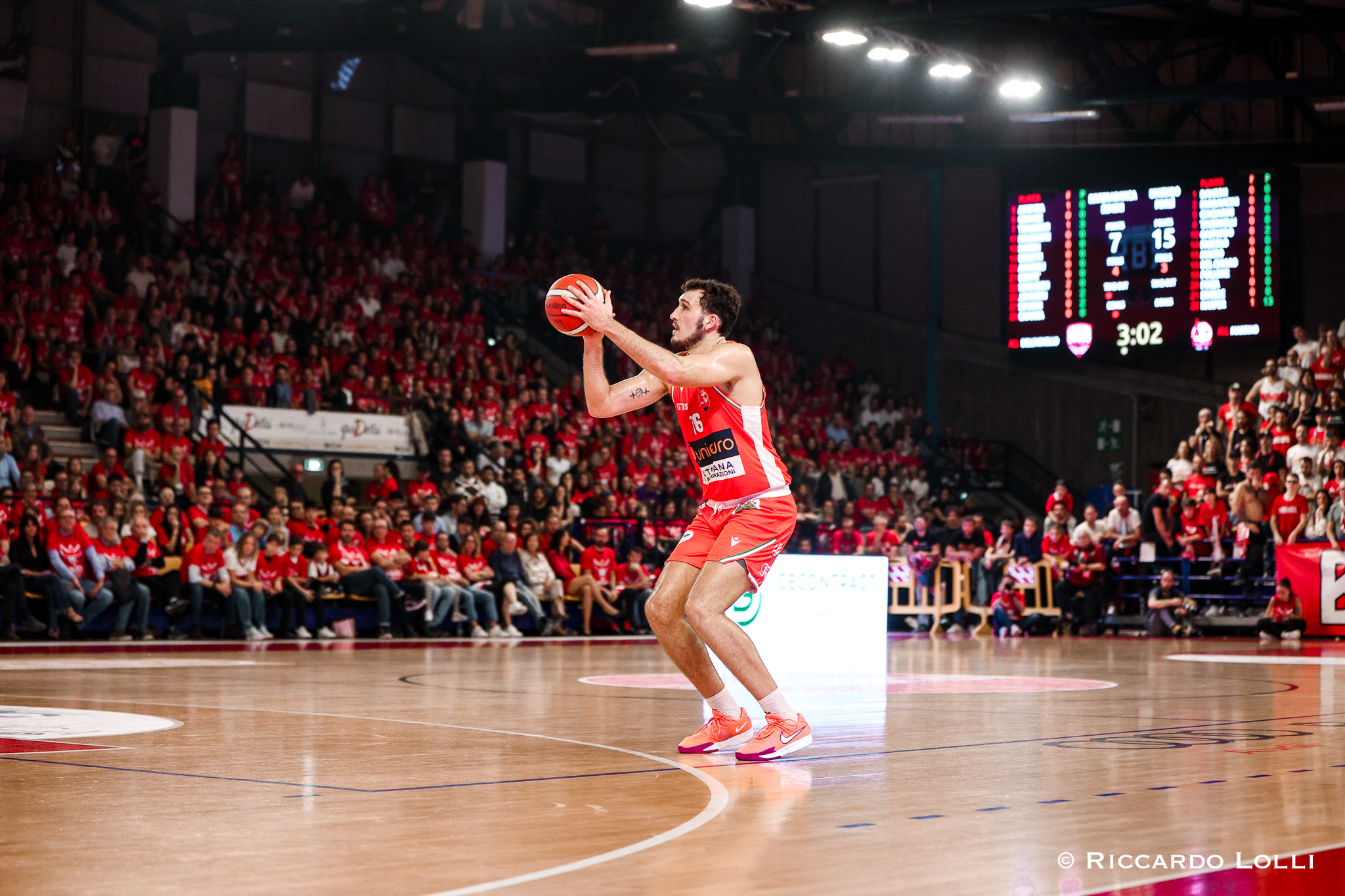 Lascia il derby a Rimini l’Unieuro Forlì