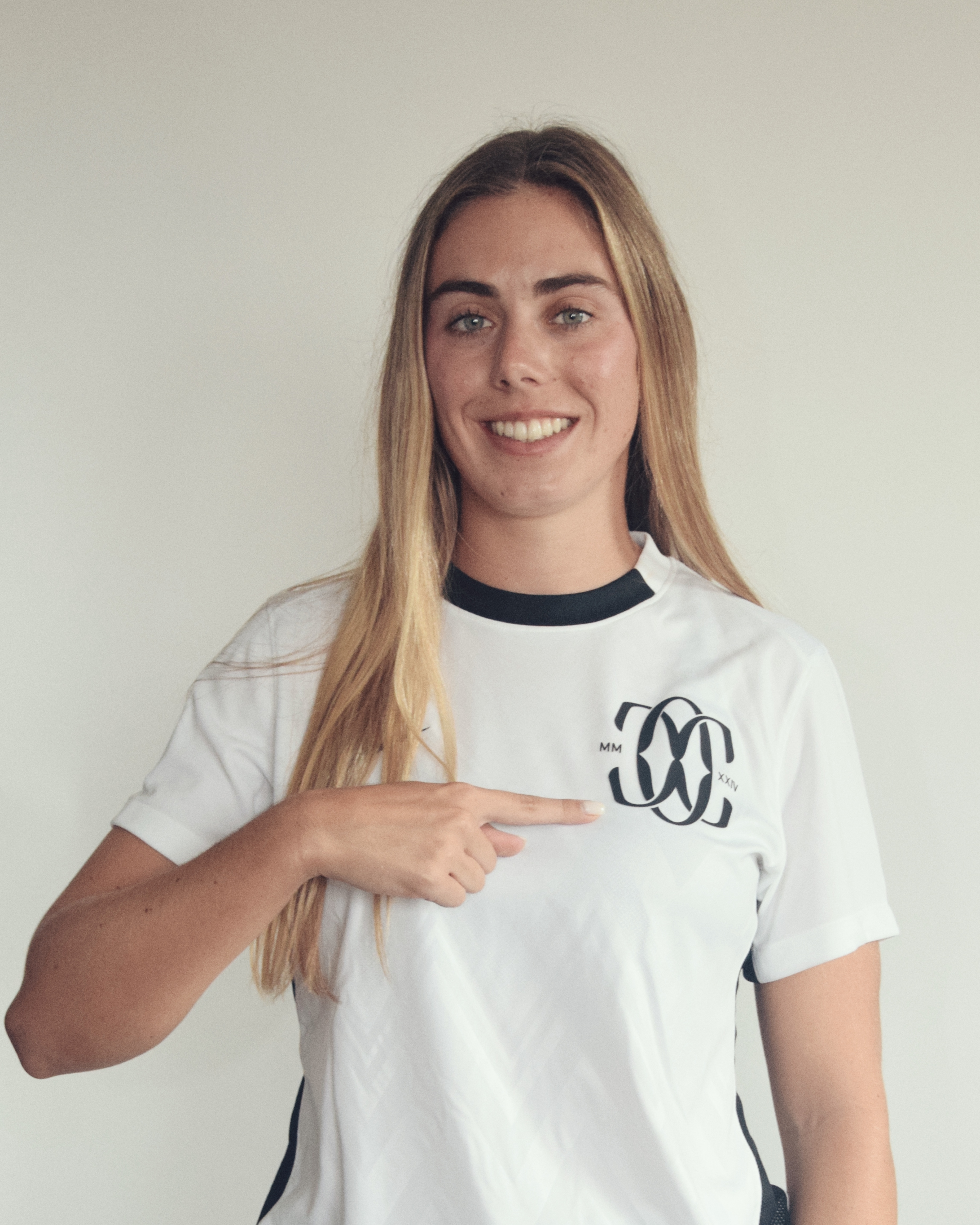 F.C. COMO WOMEN ACQUISTA ALEXANDRA KERR