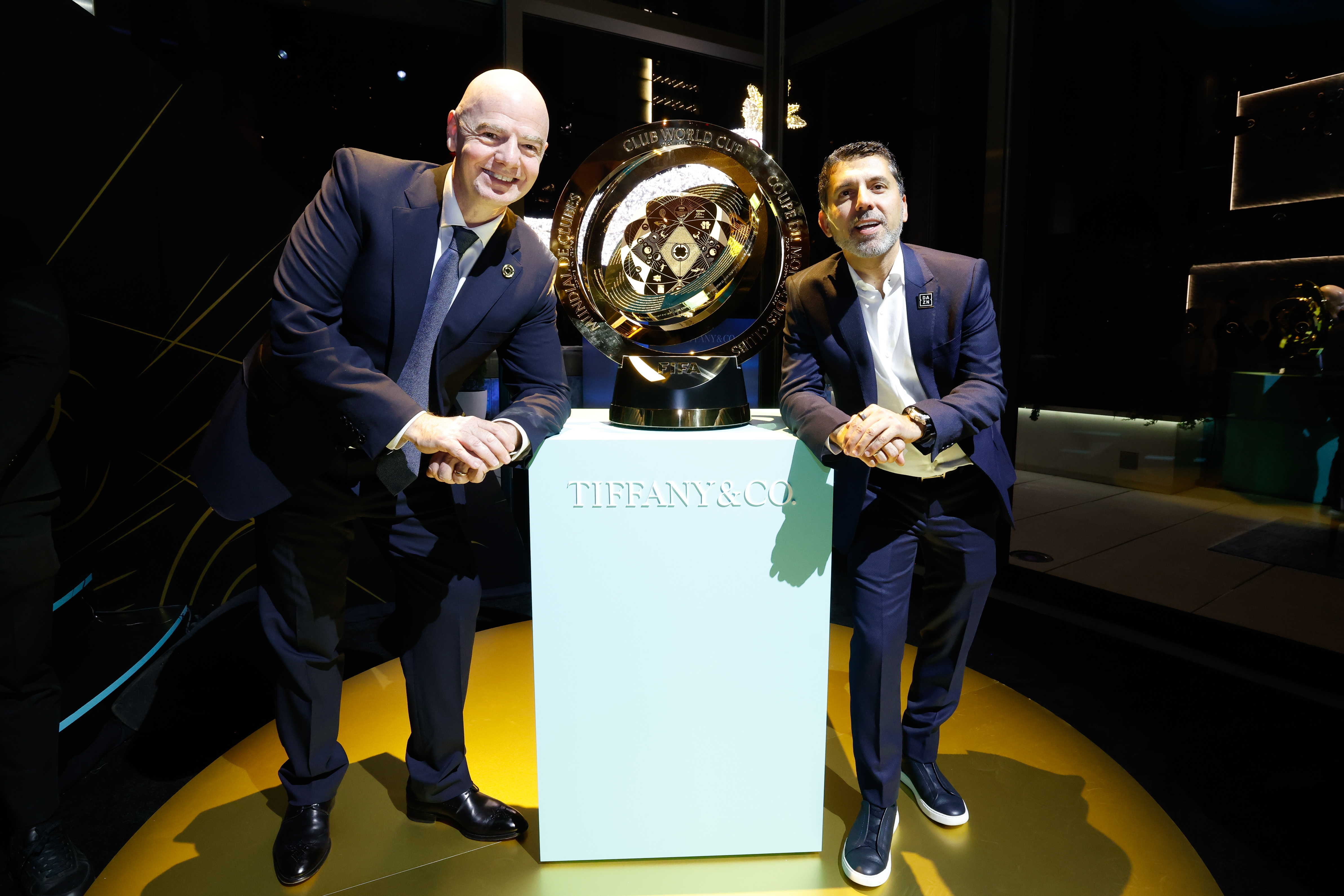 TROPHY TOUR DEL MONDIALE PER CLUB FIFA 2025